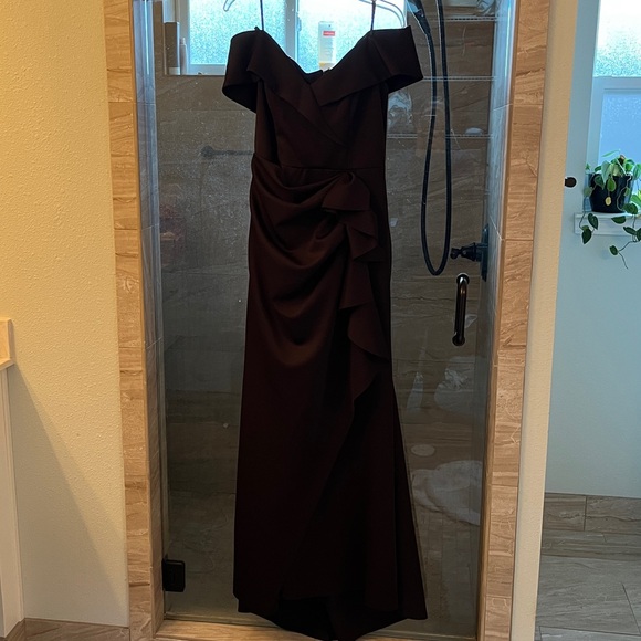 Xscape Black Ruched Off-Shoulder Gown - Picture 2 of 3